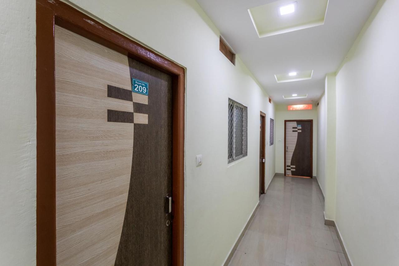 Oyo 14594 Hotel Amaltas Ujjain Extérieur photo